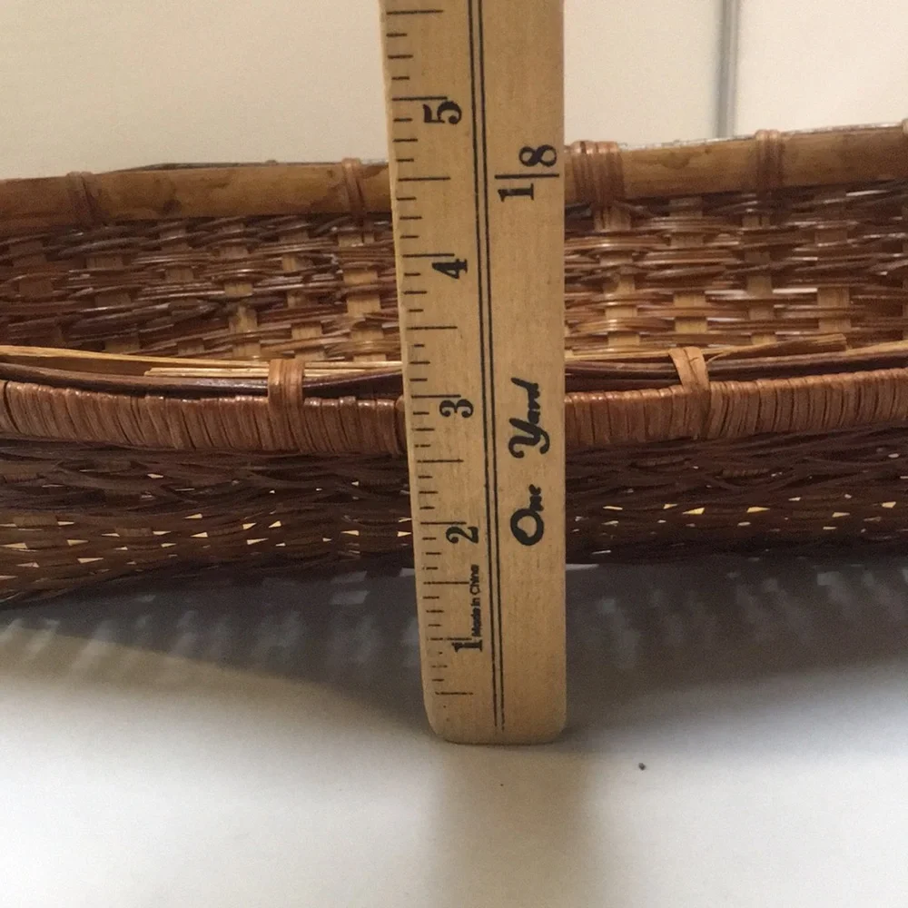 Handwoven Oval Serving Bread Basket Natural‎ Brown & Tan Farmhouse Rustic Wicker